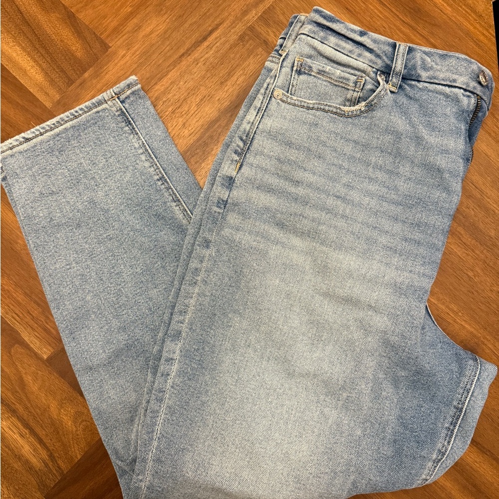 Women's American Eagle Jeans
